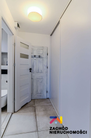 Atrakcyjna kawalerka z wydzieloną sypialnią